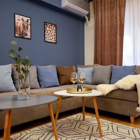 בוקרשט City Living At Its Best - Spacious 2 Bedroom Apartment On Calea Victoriei מראה חיצוני תמונה