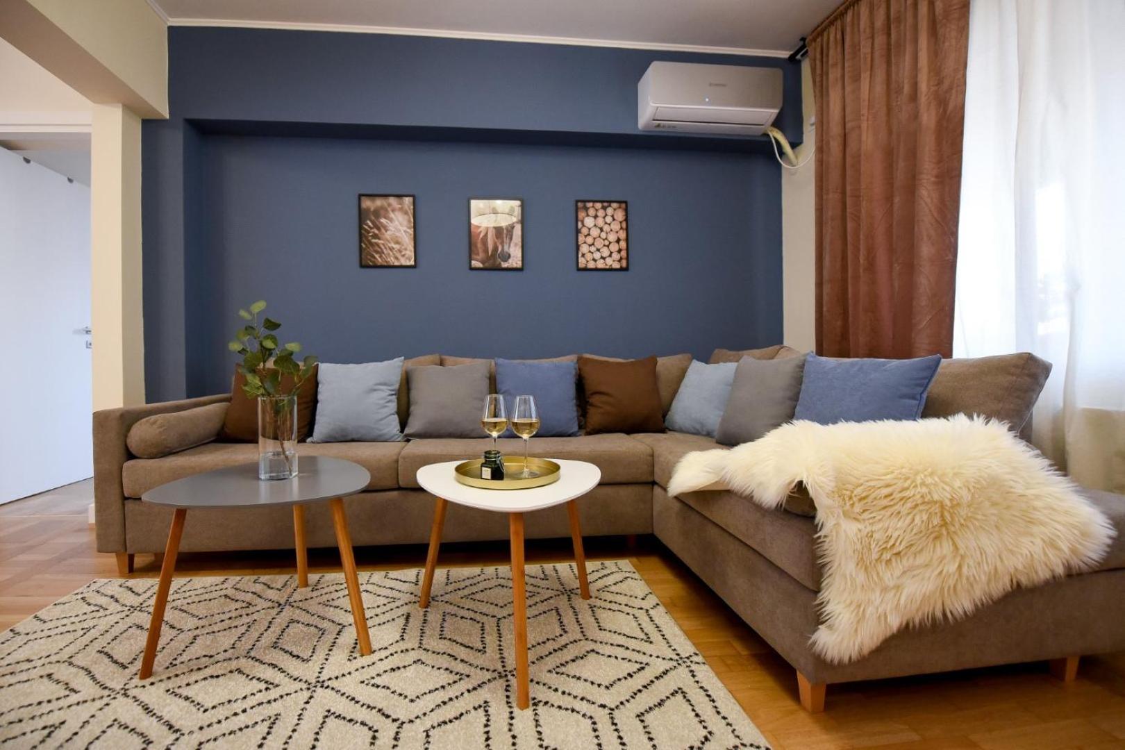 בוקרשט City Living At Its Best - Spacious 2 Bedroom Apartment On Calea Victoriei מראה חיצוני תמונה